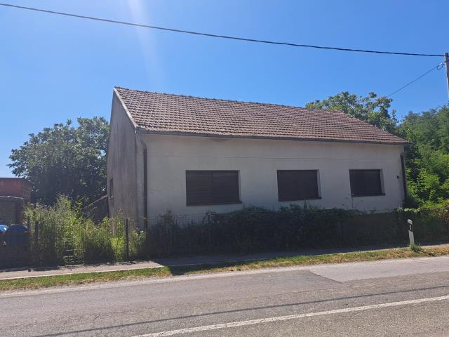 Stanovi/kuće, 130 m²